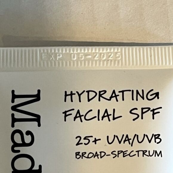 Mad Hippie Zinc Oxide Sunscreen Hydrating Facial SPF 25+ UVA/UVB Broad Spectrum - Picture 5 of 8